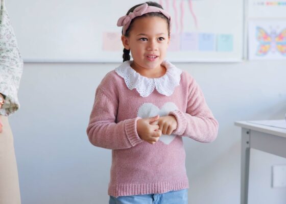 How to Support Shy Kids: A Complete Guide for Parents and Teachers